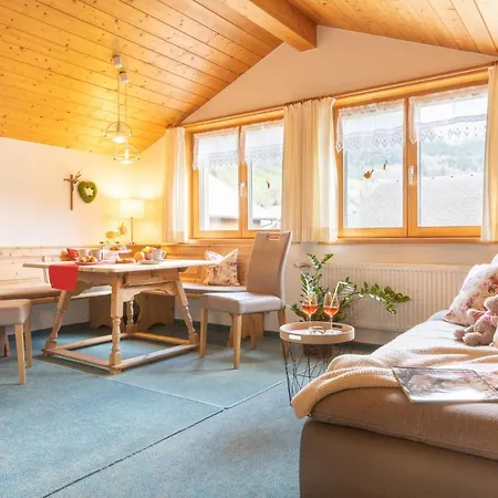 Gaestehaus Graf Apartment Bezau